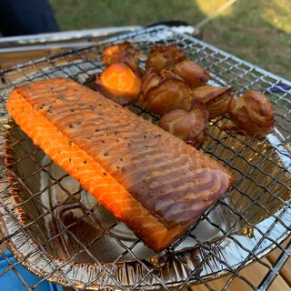 キャンプに！サーモンのスモーク